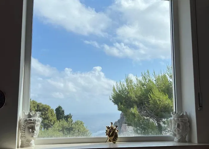 Hébergement de vacances Heartbreaking Sea View House In - Italy *